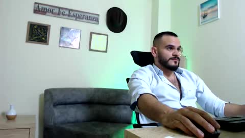 Esteban Fernandez online show from March 16, 2026, 7:45 am