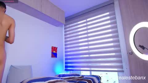 E S T E B A N online show from September 30, 2025, 9:42 pm