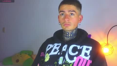 Esteban independent model online show from February 23, 2026, 11:07 am