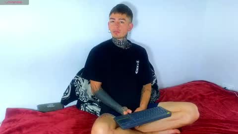 Snapshot of estebanchar_ chatting on May 13, 2026, 9:50 am Esteban independent model online show from May 13, 2026, 9:50 am