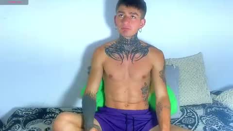 Snapshot of estebanchar_ chatting on June 18, 2026, 11:42 pm Esteban independent model online show from June 18, 2026, 11:42 pm