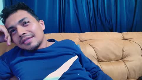 Esteban online show from December 23, 2025, 5:49 am