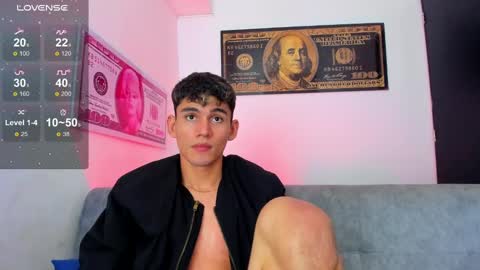 Snapshot of estebanperez_ chatting on December 28, 2024, 6:18 pm Esteban online show from December 28, 2024, 6:18 pm