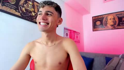 Snapshot of estebanperez_ chatting on January 3, 2025, 12:08 pm Esteban online show from January 3, 2025, 12:08 pm
