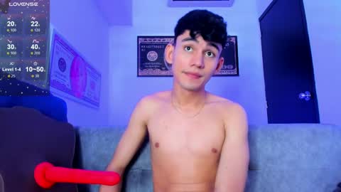 Snapshot of estebanperez_ chatting on January 12, 2025, 8:03 pm Esteban online show from January 12, 2025, 8:03 pm