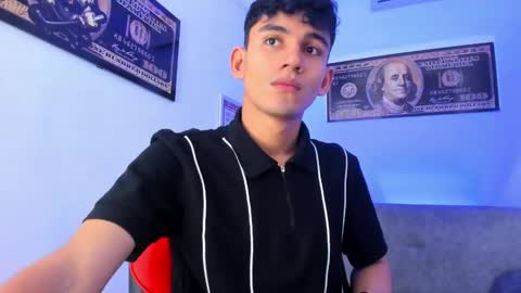 Snapshot of estebanperez_ chatting on January 13, 2025, 12:02 pm Esteban online show from January 13, 2025, 12:02 pm