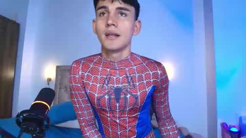 Snapshot of estebanperez_ chatting on September 30, 2025, 1:27 pm Esteban online show from September 30, 2025, 1:27 pm