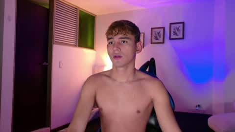 Snapshot of estebanperez_ chatting on February 23, 2026, 10:56 am Esteban online show from February 23, 2026, 10:56 am