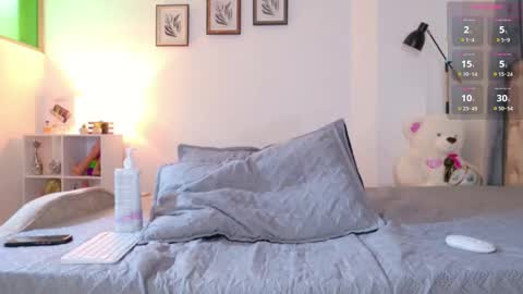 Snapshot of estebanperez_ chatting on March 12, 2026, 10:43 am Esteban online show from March 12, 2026, 10:43 am