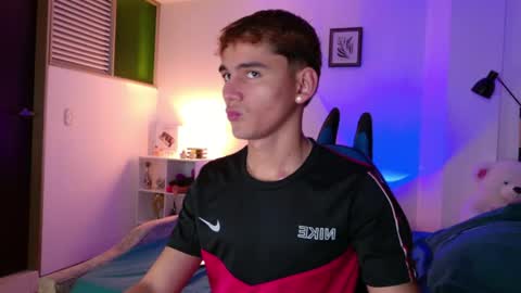 Snapshot of estebanperez_ chatting on March 20, 2026, 10:31 am Esteban online show from March 20, 2026, 10:31 am