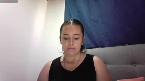 estefany_magic online show from July 1, 2026, 5:02 pm
