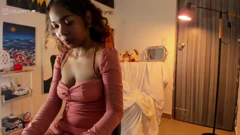 estefy_arroyo1 online show from July 24, 2026, 1:14 am
