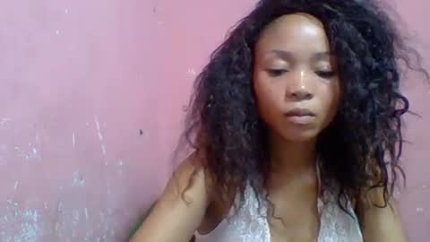 Snapshot of estelah20 chatting on October 16, 2025, 11:55 am estelah20 online show from October 16, 2025, 11:55 am