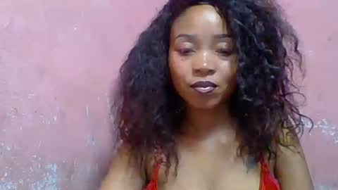 Snapshot of estelah20 chatting on October 28, 2025, 1:47 pm estelah20 online show from October 28, 2025, 1:47 pm