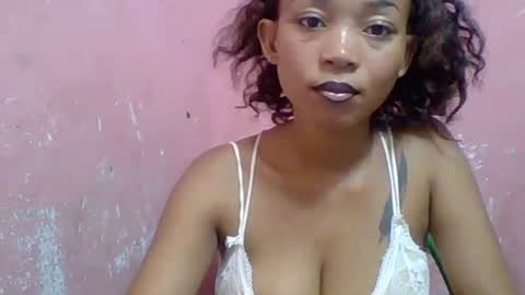 Snapshot of estelah20 chatting on October 29, 2025, 7:10 am estelah20 online show from October 29, 2025, 7:10 am