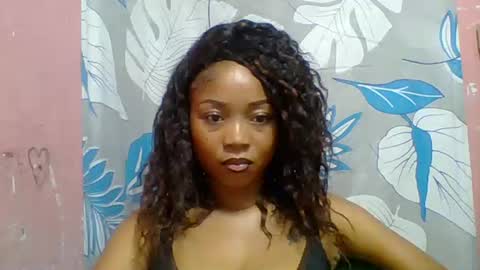 estelah20 online show from January 11, 2026, 5:01 am