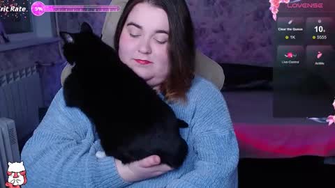 estelle_hicks online show from September 15, 2025, 6:52 pm