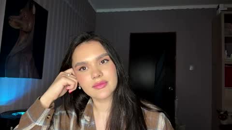 Estel online show from April 24, 2026, 4:42 pm