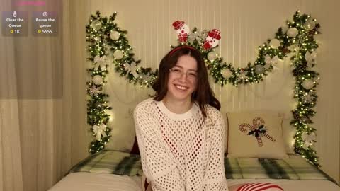 Snapshot of ester_hill chatting on December 19, 2024, 10:53 pm Ester online show from December 19, 2024, 10:53 pm
