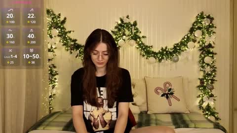Snapshot of ester_hill chatting on January 5, 2025, 8:21 pm Ester online show from January 5, 2025, 8:21 pm