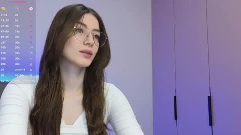 Snapshot of ester_hill chatting on October 16, 2025, 7:59 pm Ester online show from October 16, 2025, 7:59 pm