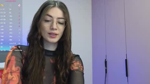 Snapshot of ester_hill chatting on October 20, 2025, 10:32 pm Ester online show from October 20, 2025, 10:32 pm