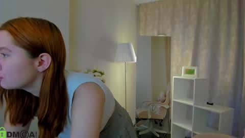 Ester online show from September 9, 2025, 12:54 am