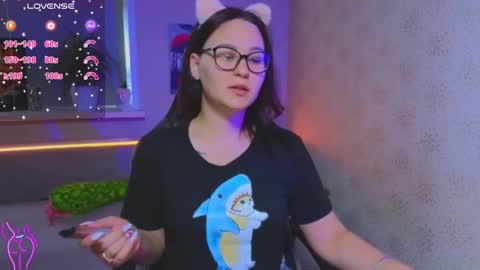 Snapshot of esterplayful chatting on September 19, 2025, 12:28 pm EsterPlayful online show from September 19, 2025, 12:28 pm