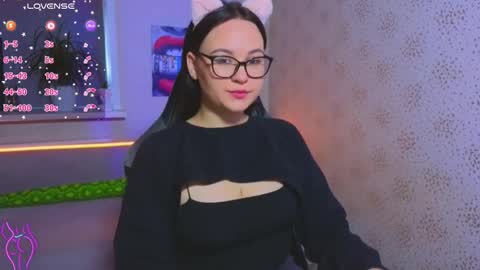 Snapshot of esterplayful chatting on September 30, 2025, 10:42 am EsterPlayful online show from September 30, 2025, 10:42 am