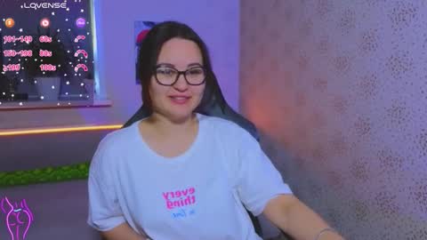 Snapshot of esterplayful chatting on October 11, 2025, 7:07 am EsterPlayful online show from October 11, 2025, 7:07 am