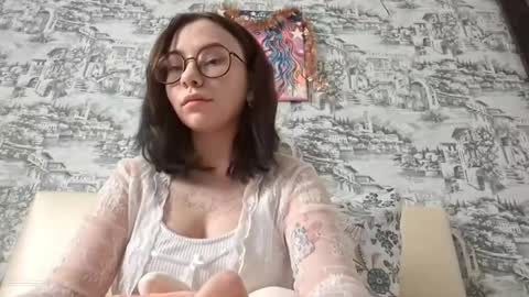 Lina online show from February 14, 2026, 7:38 am