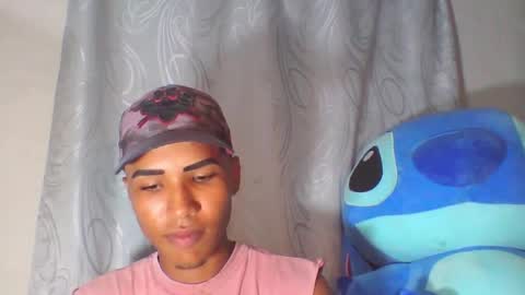 estiben_party online show from June 25, 2026, 8:35 pm