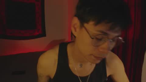 Snapshot of estmonnn chatting on October 16, 2025, 10:22 pm Esteban online show from October 16, 2025, 10:22 pm