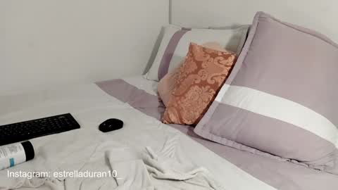 Estrellita online show from January 31, 2025, 1:43 am