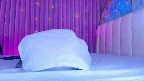 Snapshot of estrella_hanks_ chatting on March 8, 2026, 11:58 am Estrella online show from March 8, 2026, 11:58 am