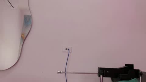 Snapshot of estrella_hanks_ chatting on May 9, 2026, 11:59 am Estrella online show from May 9, 2026, 11:59 am
