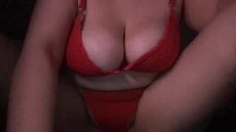 Snapshot of estrellaaa77 chatting on May 1, 2026, 6:51 am Estrellaaa online show from May 1, 2026, 6:51 am