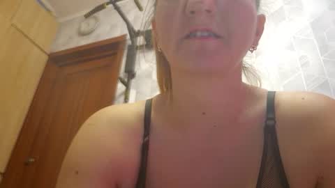 estrellawalters online show from September 30, 2025, 7:35 am