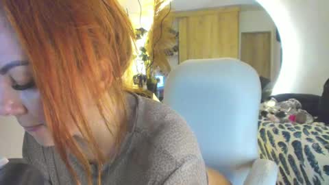 Snapshot of estudiosnia chatting on October 23, 2025, 10:08 pm AmberDisny online show from October 23, 2025, 10:08 pm