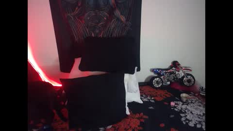 Snapshot of eta_carinae6 chatting on February 20, 2025, 1:36 am eta_carinae6 online show from February 20, 2025, 1:36 am