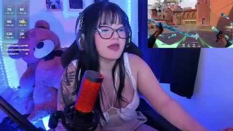 Snapshot of eternaaura_ chatting on April 19, 2026, 6:10 pm Aura online show from April 19, 2026, 6:10 pm