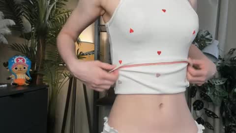 Snapshot of eternity_cuite chatting on May 13, 2026, 5:49 am Natalie online show from May 13, 2026, 5:49 am