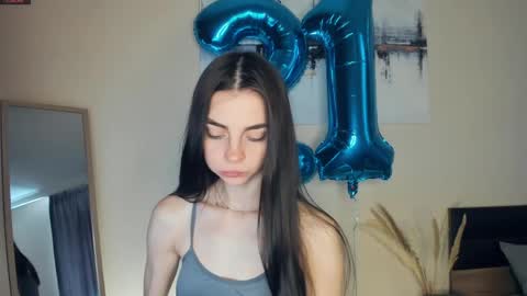 Snapshot of eternity_is_endless chatting on May 22, 2026, 7:59 am Mary online show from May 22, 2026, 7:59 am