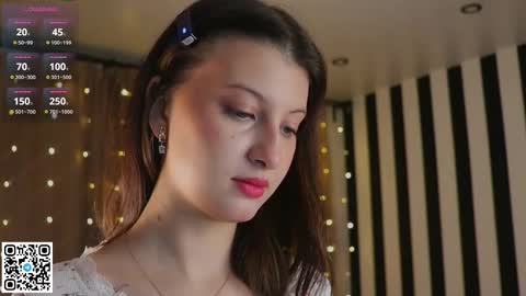 Elsa online show from November 30, 2025, 6:12 pm