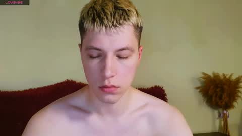 Ethan online show from May 10, 2026, 3:44 am