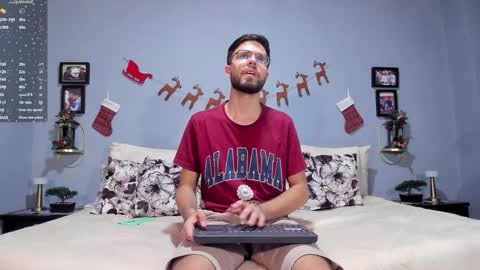 Snapshot of ethan_adam chatting on December 4, 2024, 1:47 am ADAM TAYLOR  ETHAN CAMBAL INDEPENDENT MODELS online show from December 4, 2024, 1:47 am