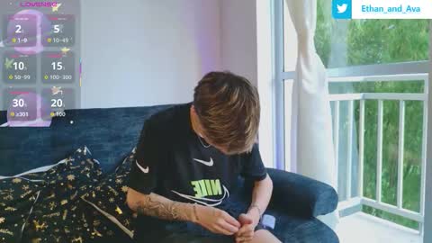 ethan and ava online show from November 15, 2025, 1:07 pm