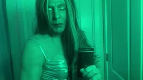 Bustedpussy online show from May 16, 2026, 8:18 pm