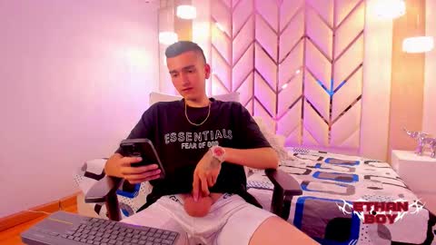 Ethan online show from February 7, 2026, 8:23 pm