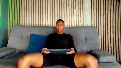 King Ethan online show from October 31, 2025, 2:51 pm